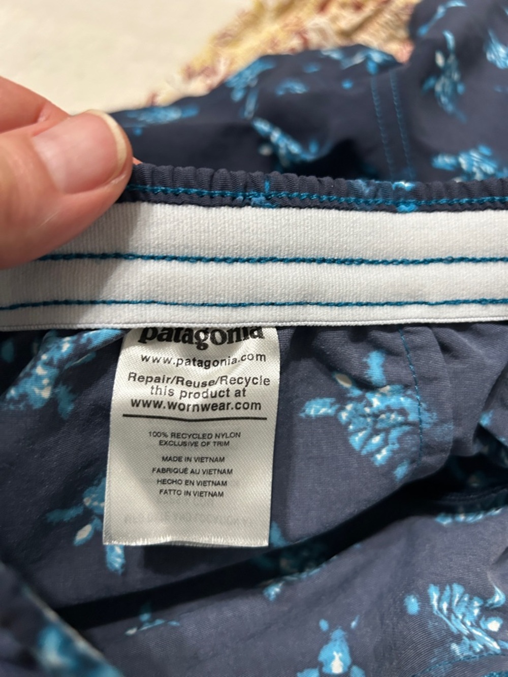 Patagonia Shorts Bundle (2)Women’s M Novelty Floral Animal Print Swim Shorts - Picture 10 of 11